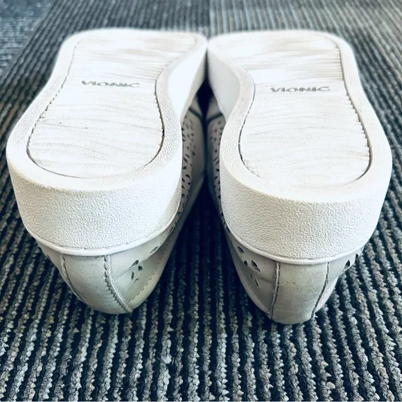 Vionic Grey Nubuck Midi Perforated Slip on Sneakers, size 7.5 38.5 - Picture 11 of 11